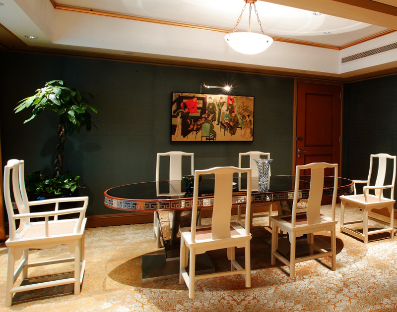 The sense of enclosure and volume of the furniture is weakened.